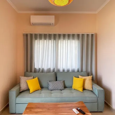 Selene Apartment *